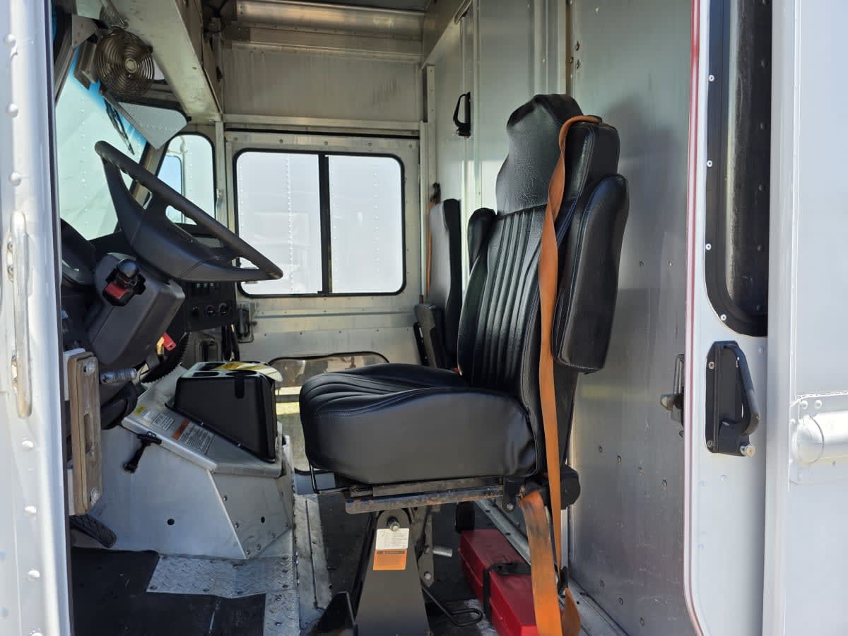 2017 Frtlr Custom Chassis Corp MT-55 WALK-IN 664941