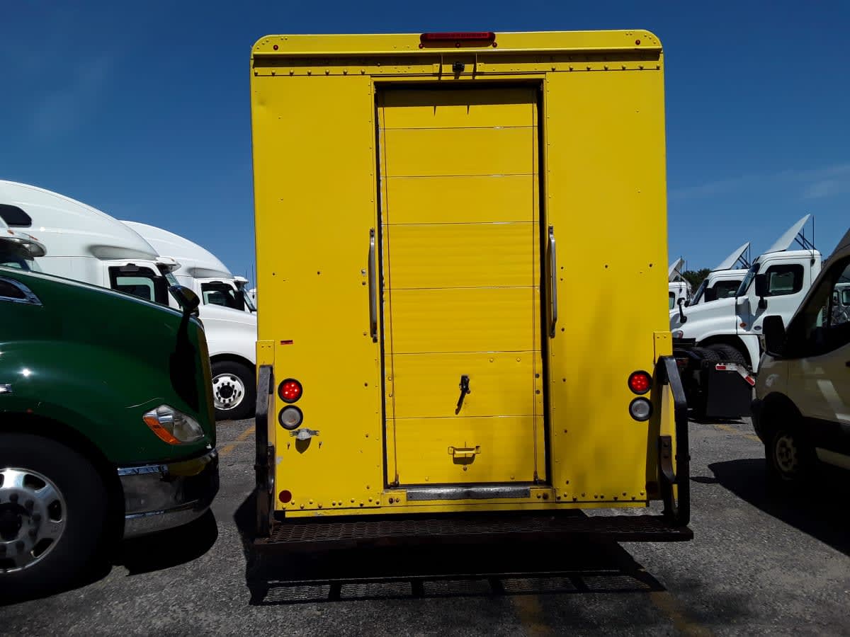 2017 Frtlr Custom Chassis Corp MT-55 WALK-IN 664946