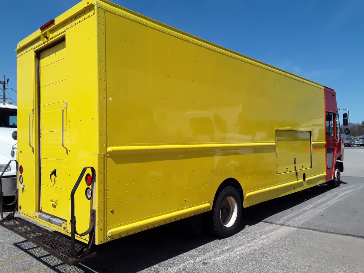 2017 Frtlr Custom Chassis Corp MT-55 WALK-IN 664946