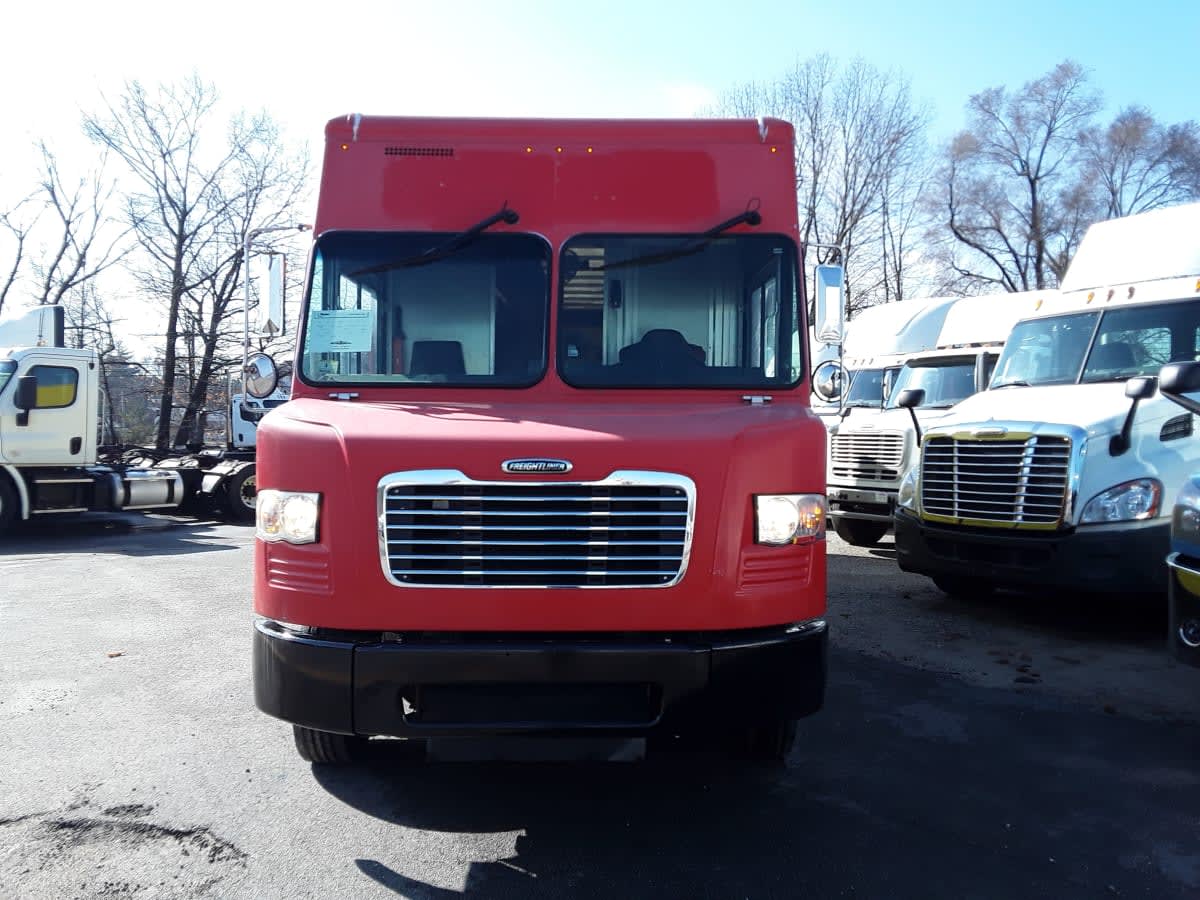 2017 Frtlr Custom Chassis Corp MT-55 WALK-IN 664947