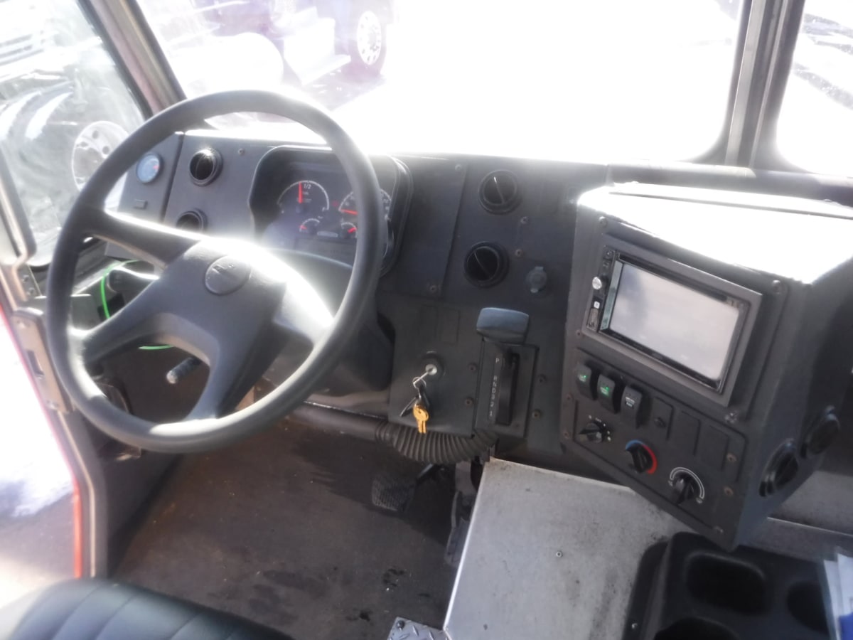 2017 Frtlr Custom Chassis Corp MT-55 WALK-IN 664965