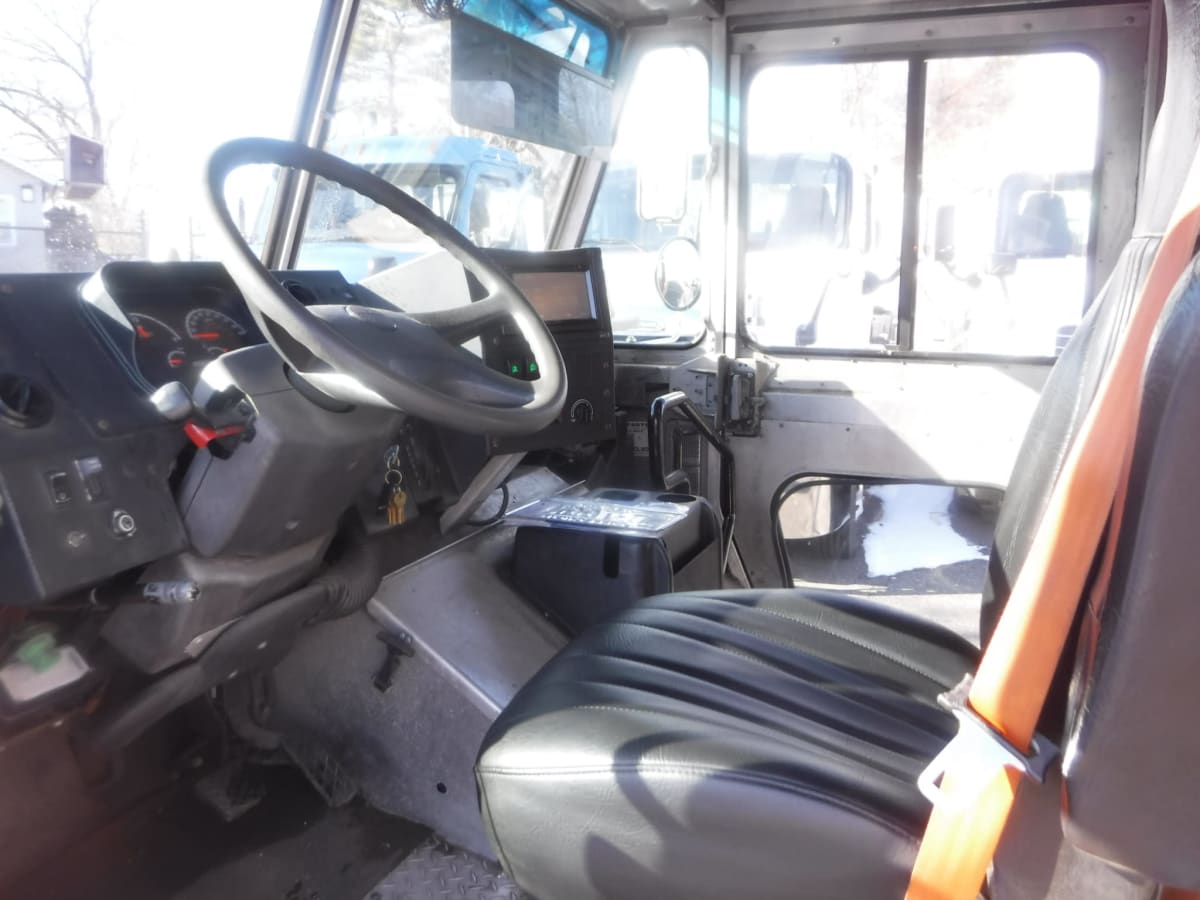 2017 Frtlr Custom Chassis Corp MT-55 WALK-IN 664965