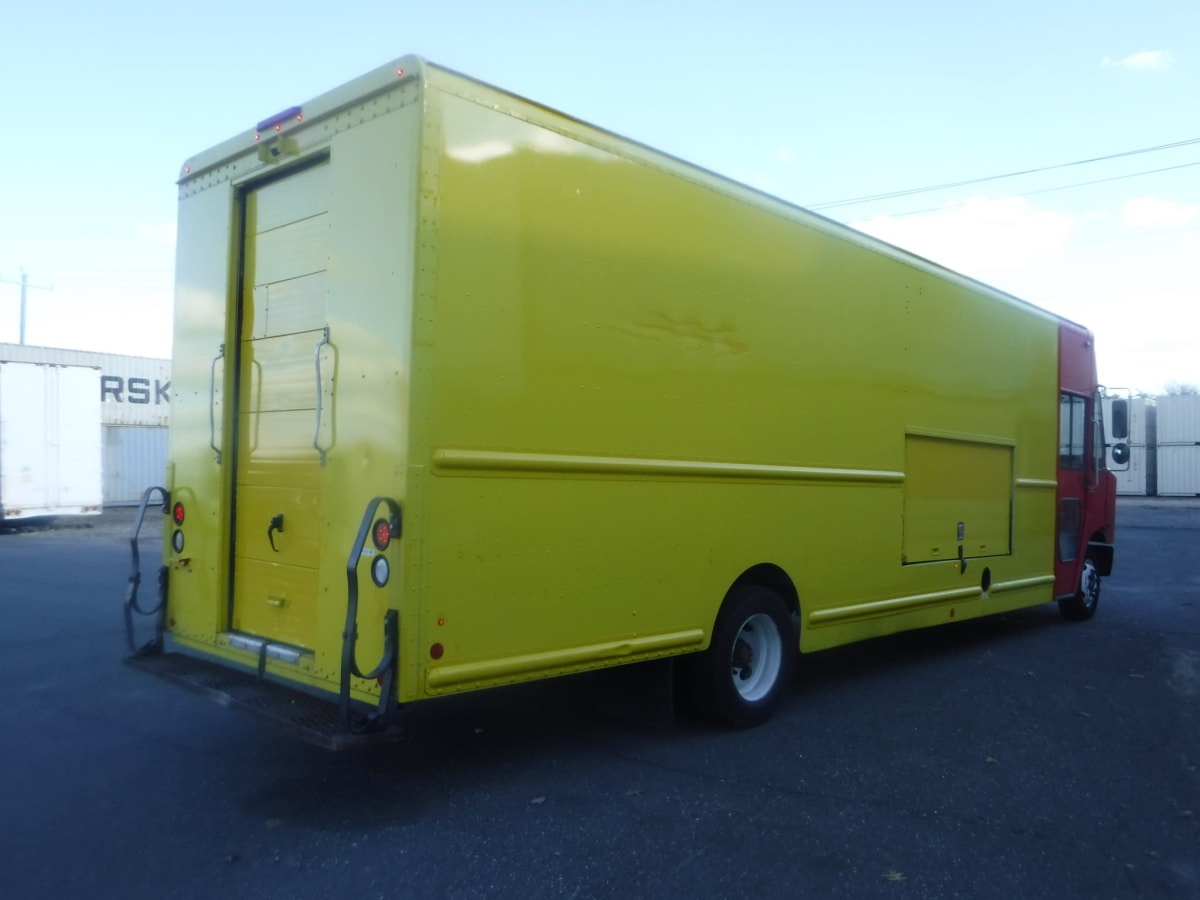 2017 Frtlr Custom Chassis Corp MT-55 WALK-IN 664999