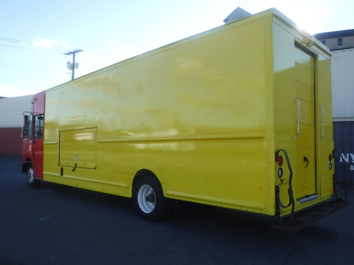 2017 Frtlr Custom Chassis Corp MT-55 WALK-IN 664999