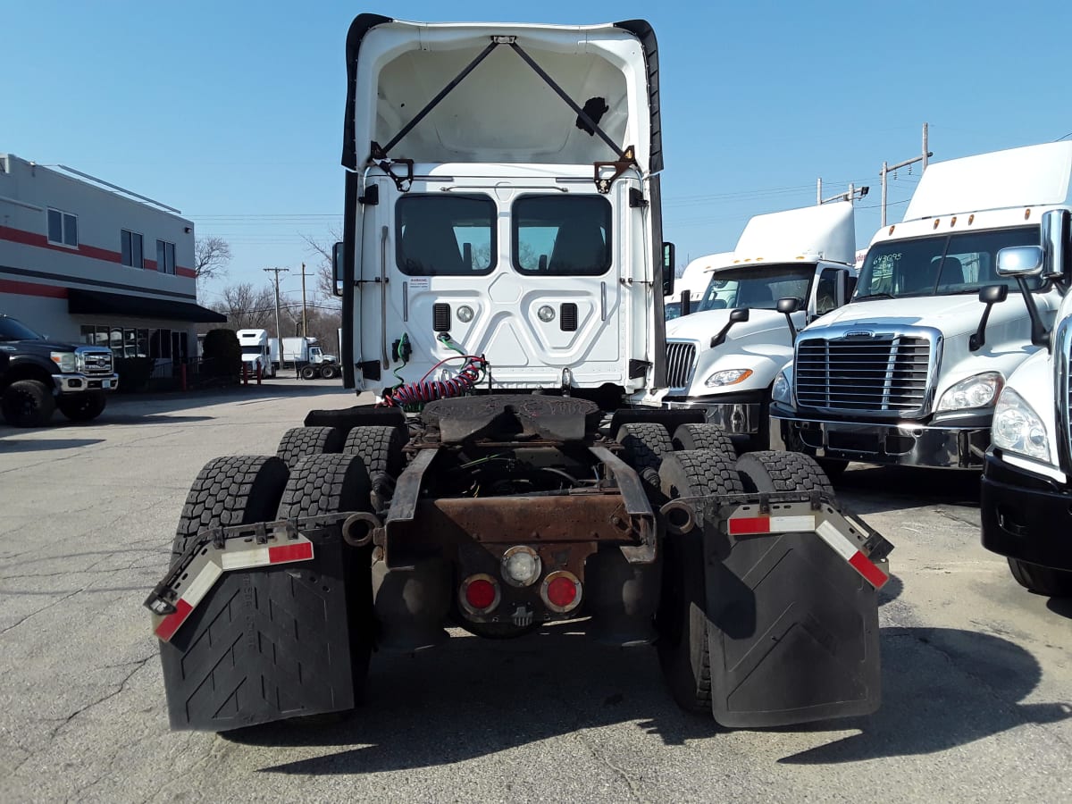 2017 Freightliner/Mercedes CASCADIA 125 665001