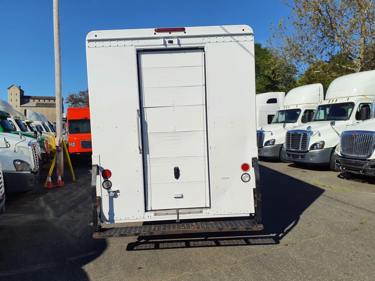 2017 Frtlr Custom Chassis Corp MT-55 WALK-IN 665008