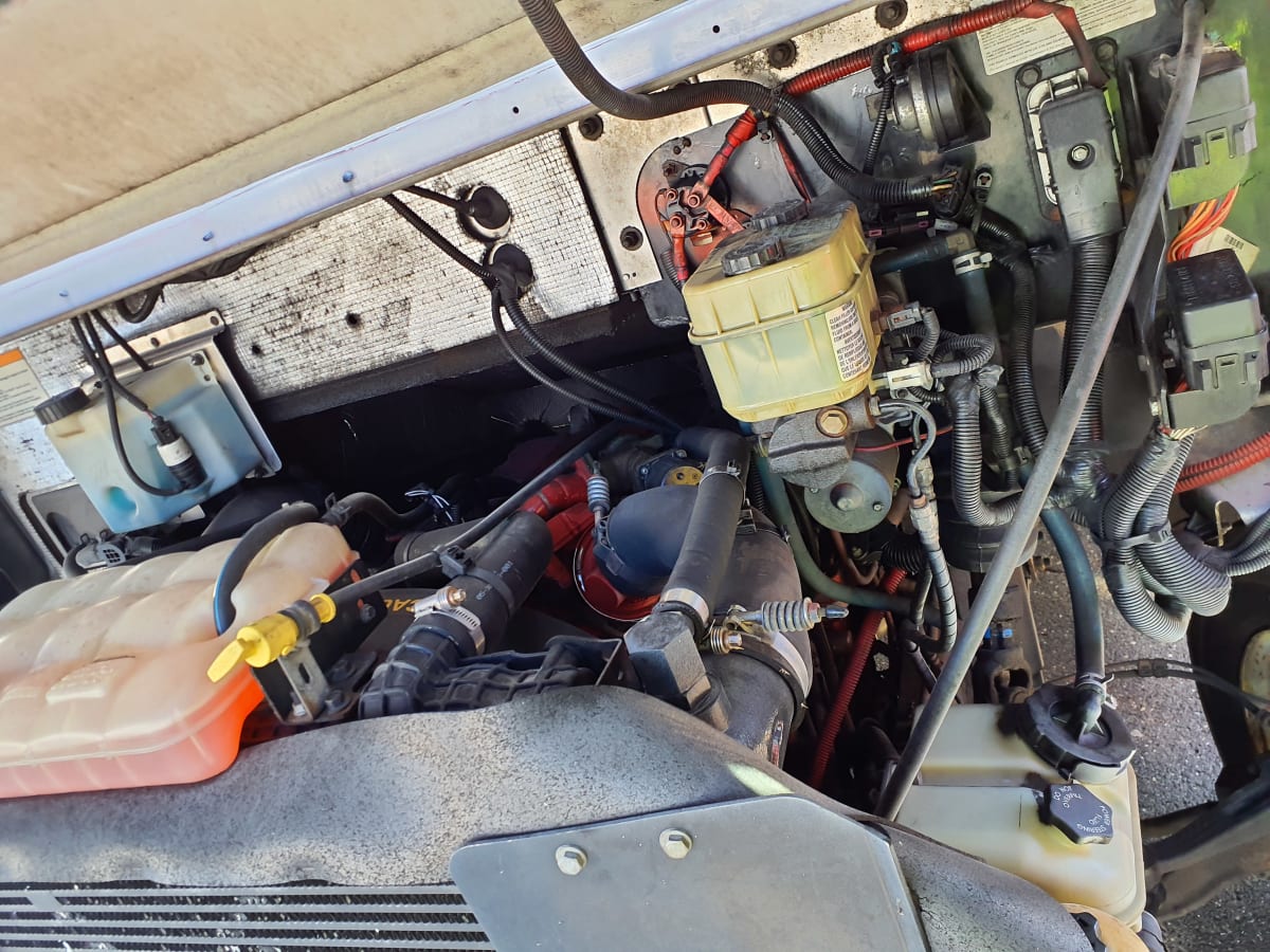 2017 Frtlr Custom Chassis Corp MT-55 WALK-IN 665008