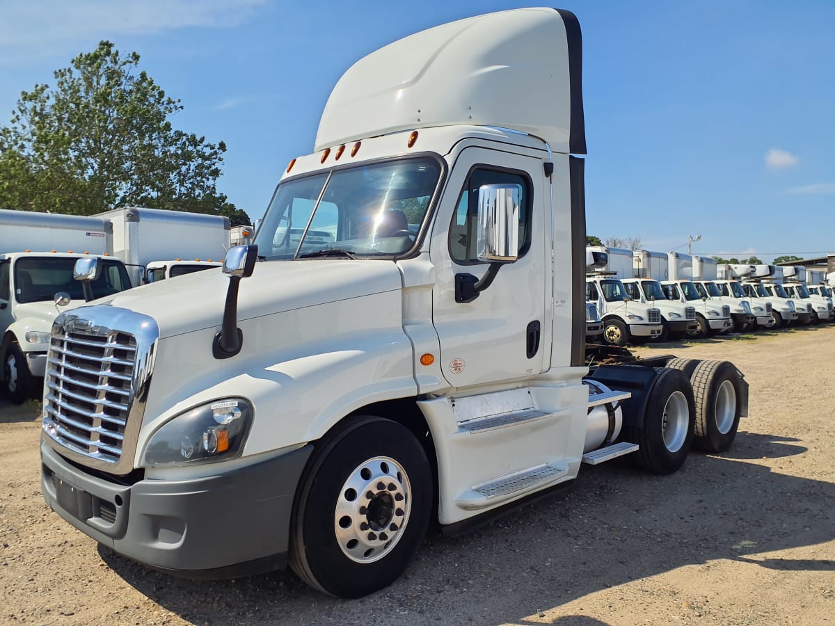 2017 Freightliner/Mercedes CASCADIA 125 665015