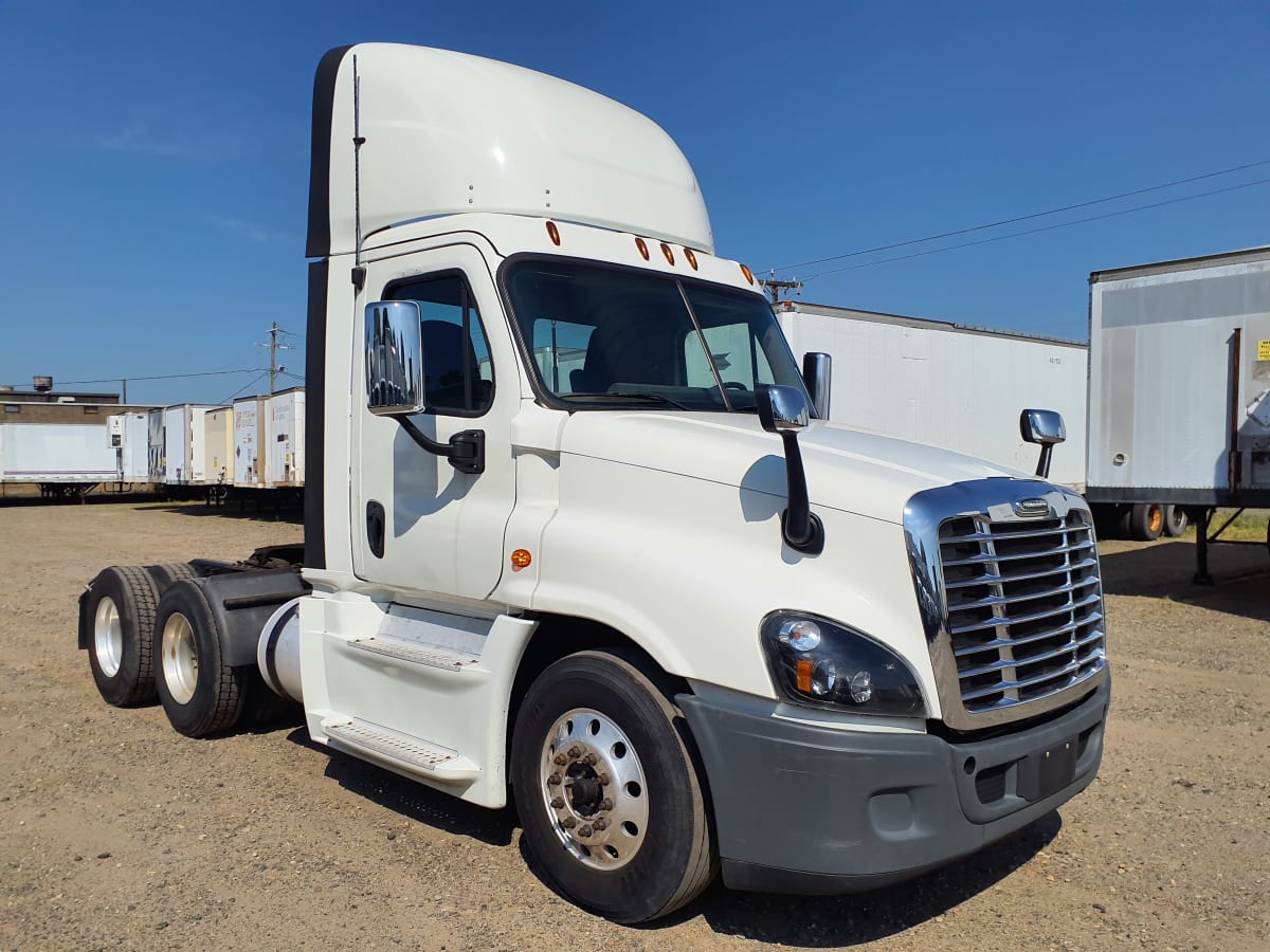 2017 Freightliner/Mercedes CASCADIA 125 665015