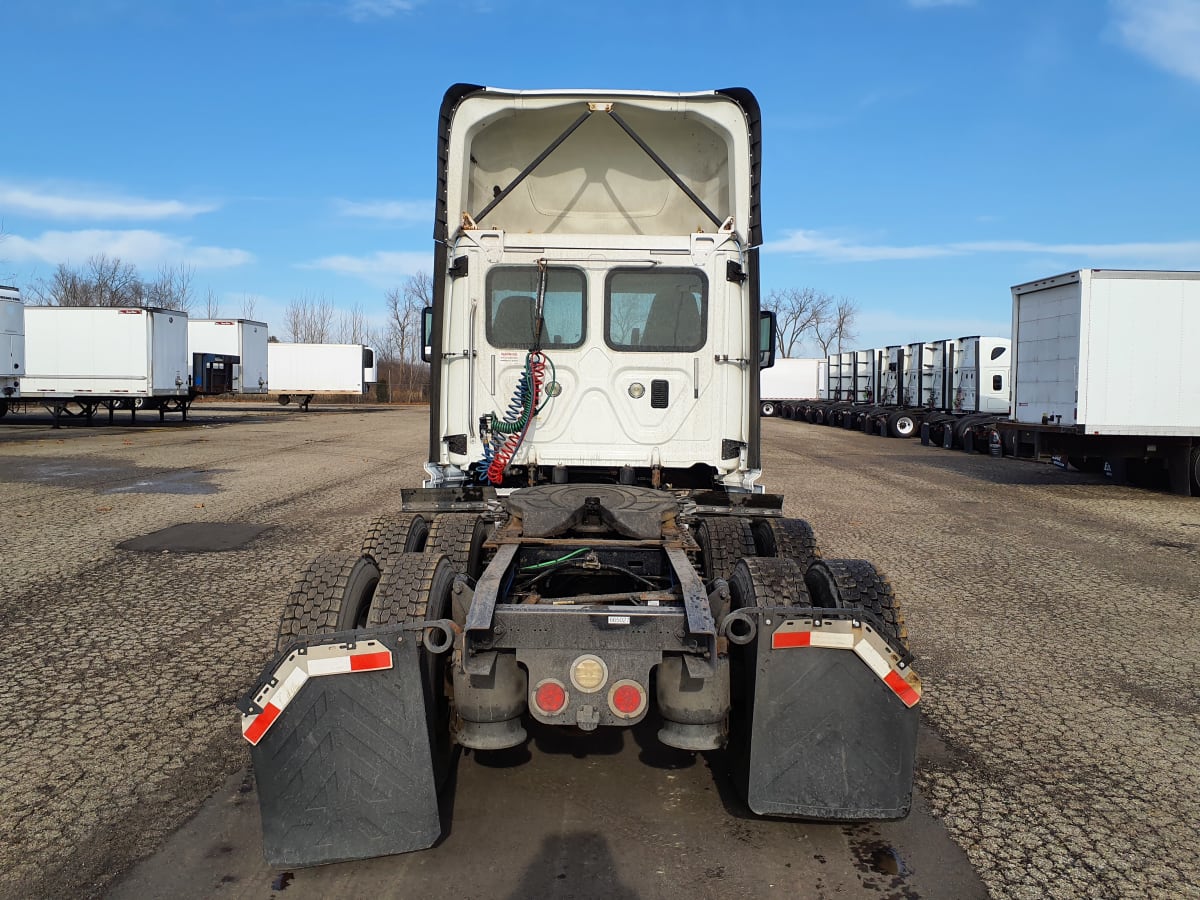 2017 Freightliner/Mercedes CASCADIA 125 665027