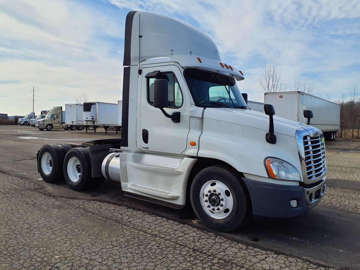 2017 Freightliner/Mercedes CASCADIA 125 665027