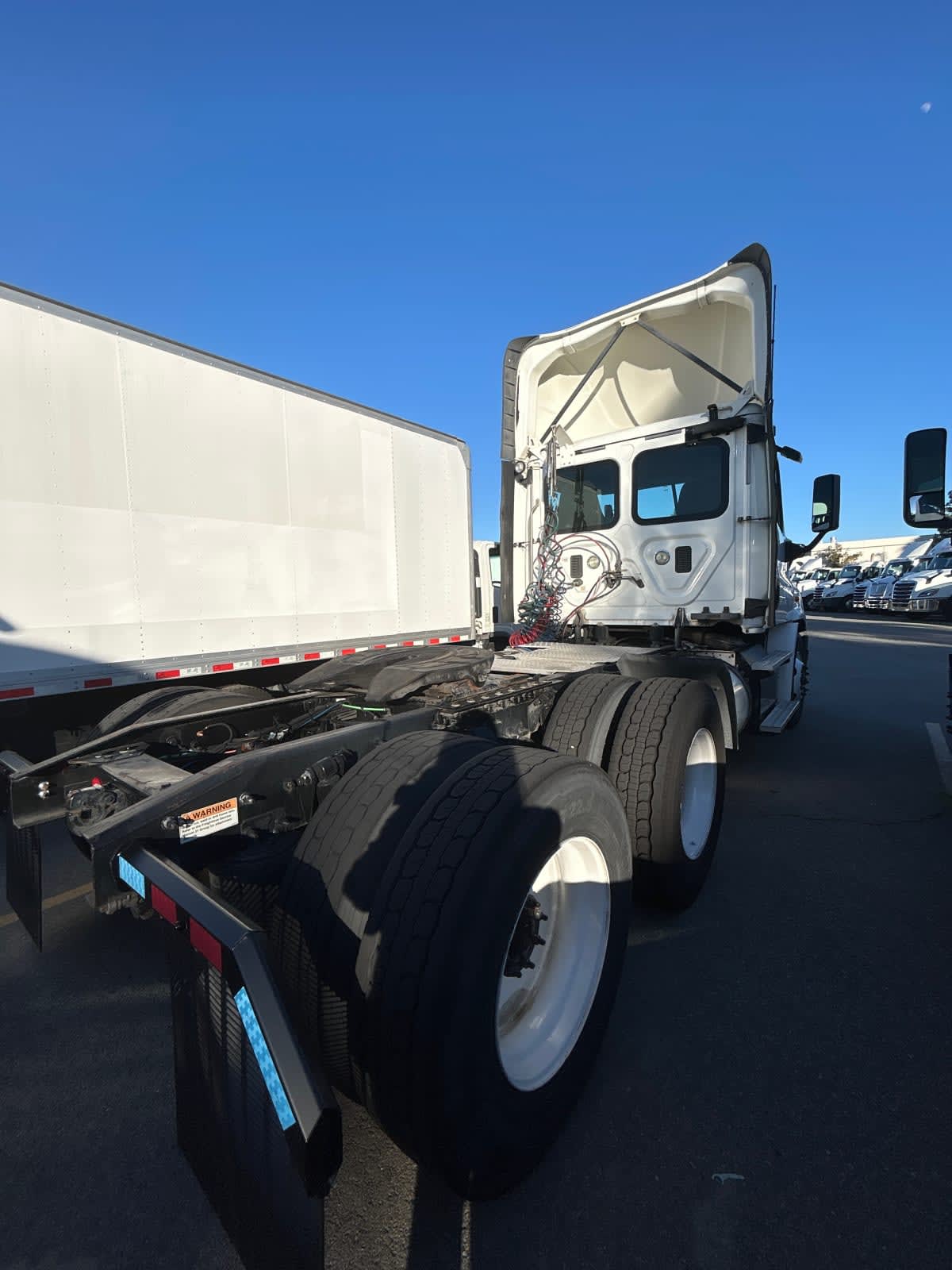 2017 Freightliner - image 4