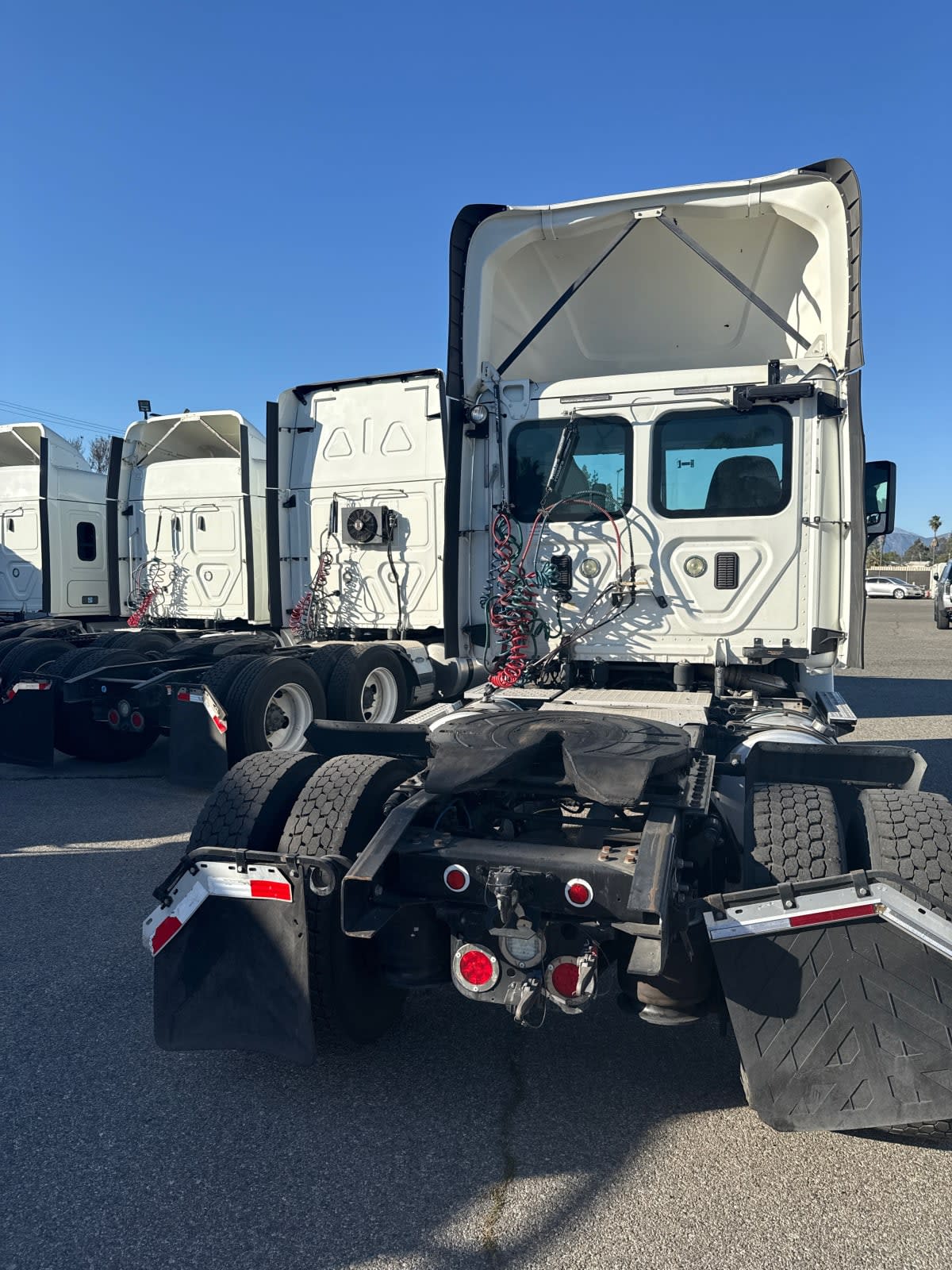 2017 Freightliner - image 5