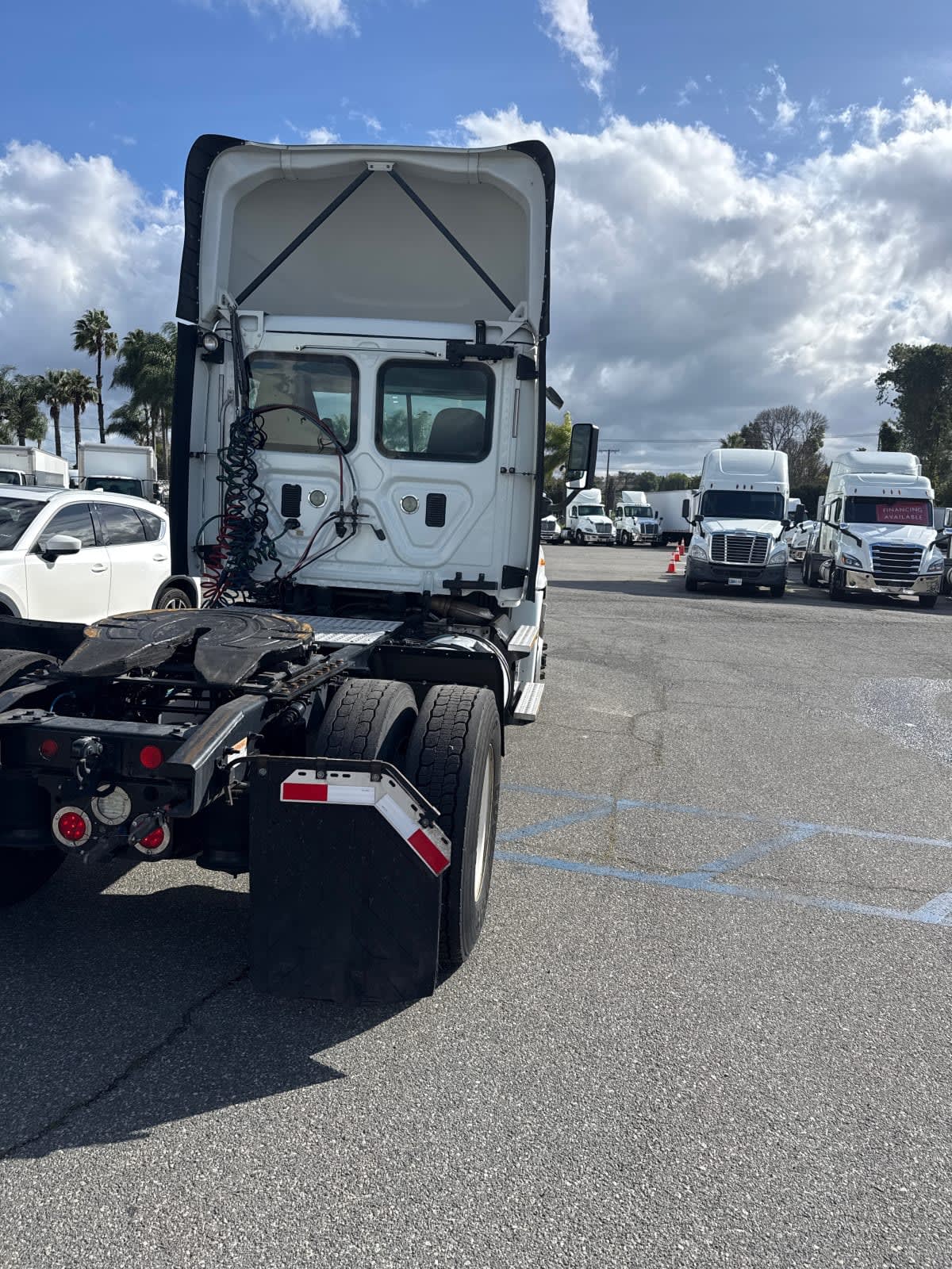 2017 Freightliner - image 6