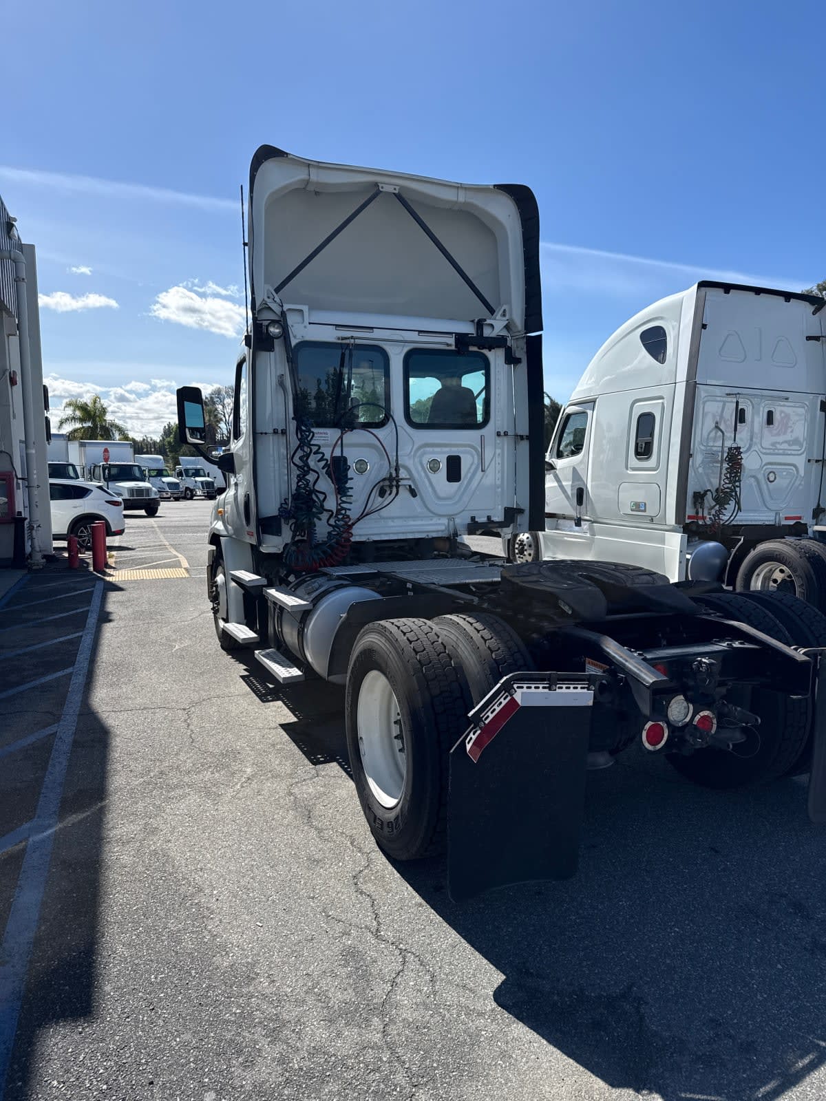 2017 Freightliner - image 6