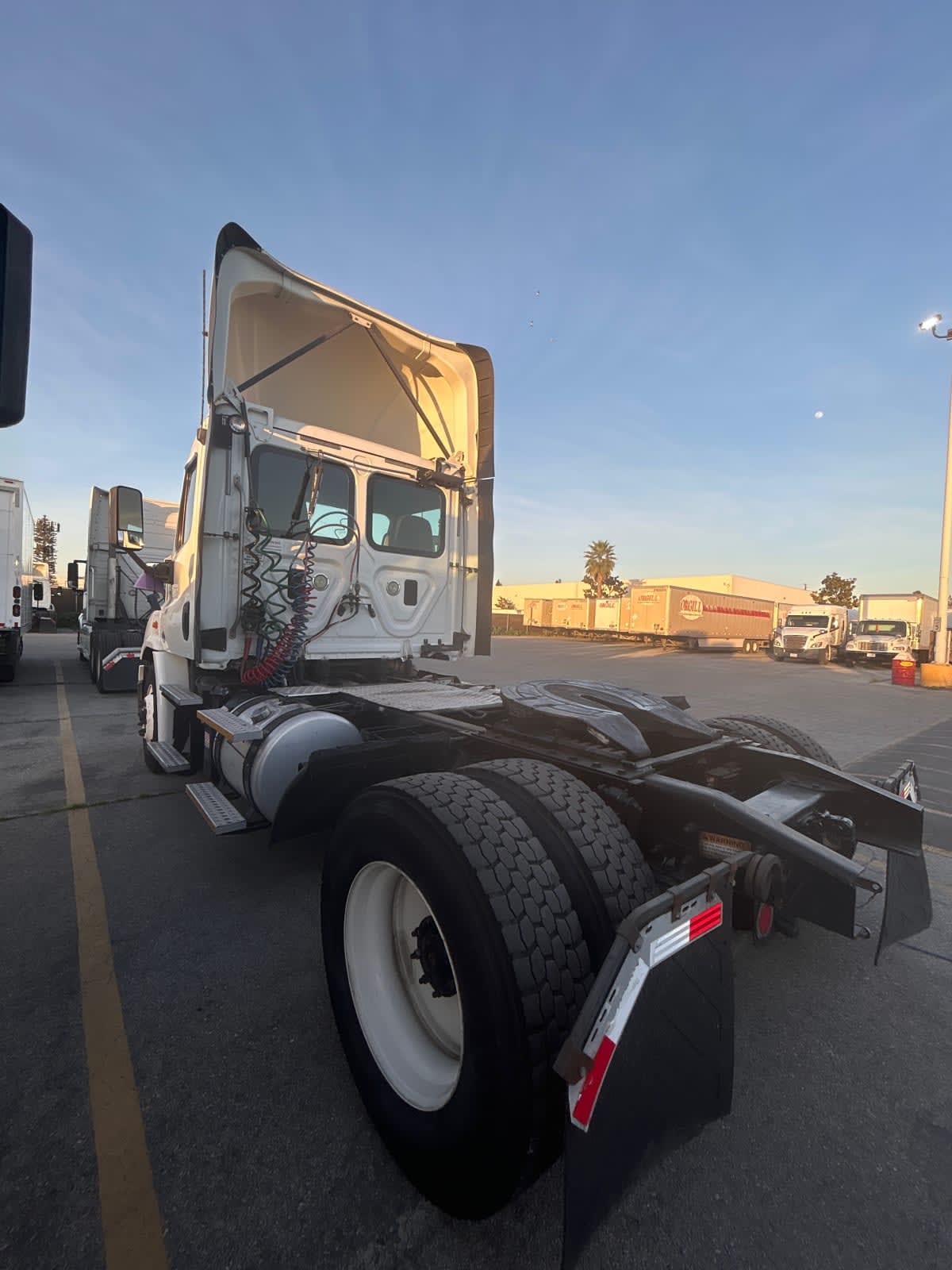 2017 Freightliner - image 6