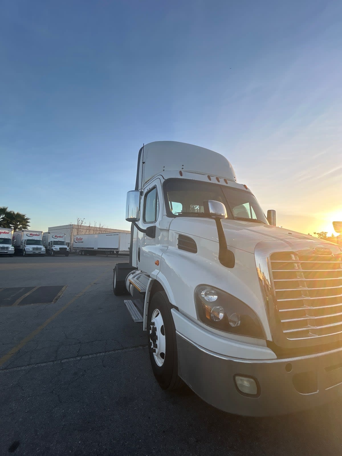 2017 Freightliner - image 1