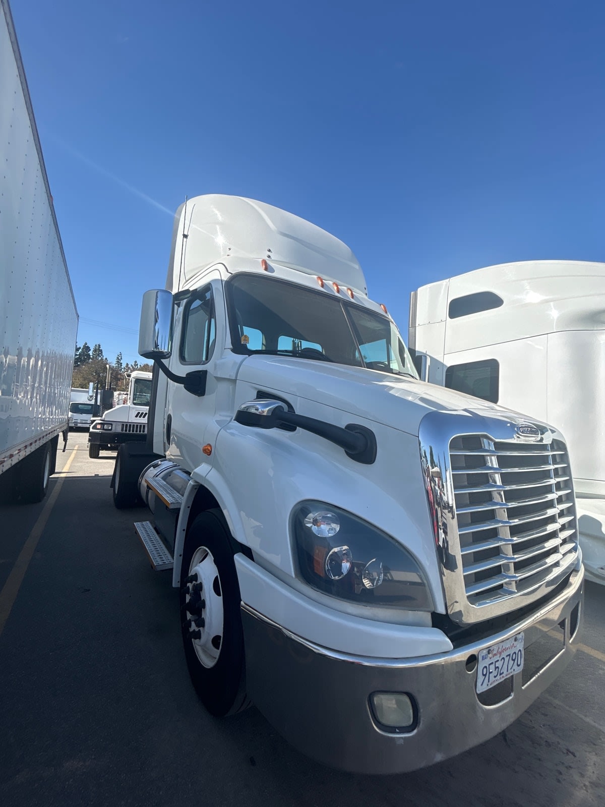 2017 Freightliner - image 1