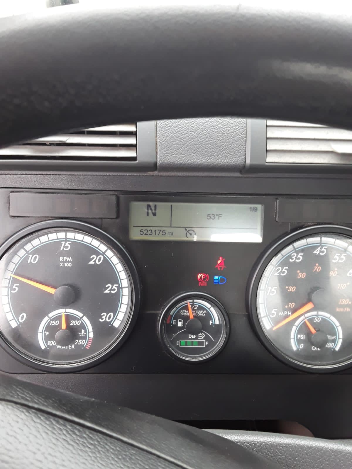 2017 Freightliner/Mercedes CASCADIA 113 665118