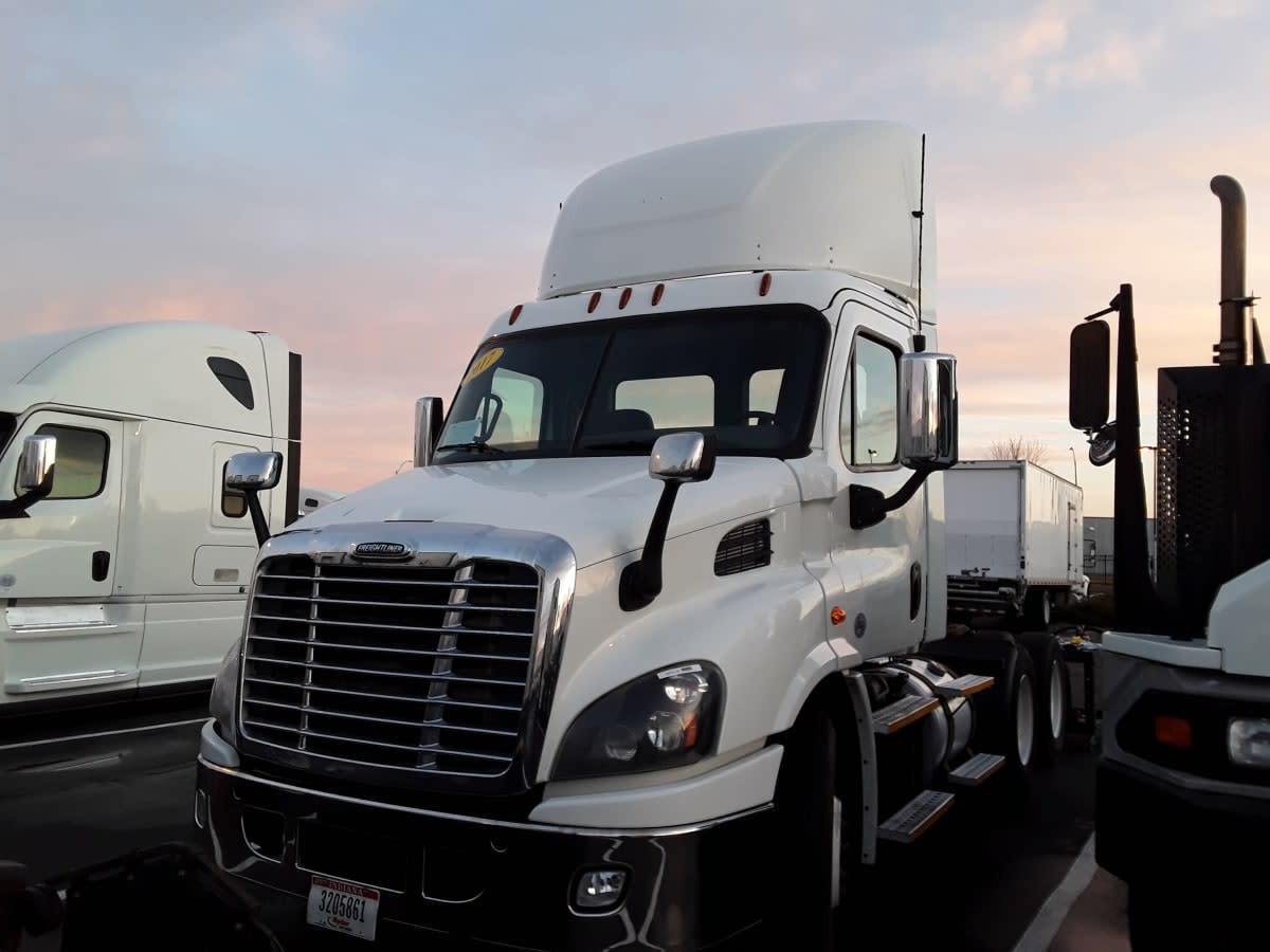 2017 Freightliner/Mercedes CASCADIA 113 665120