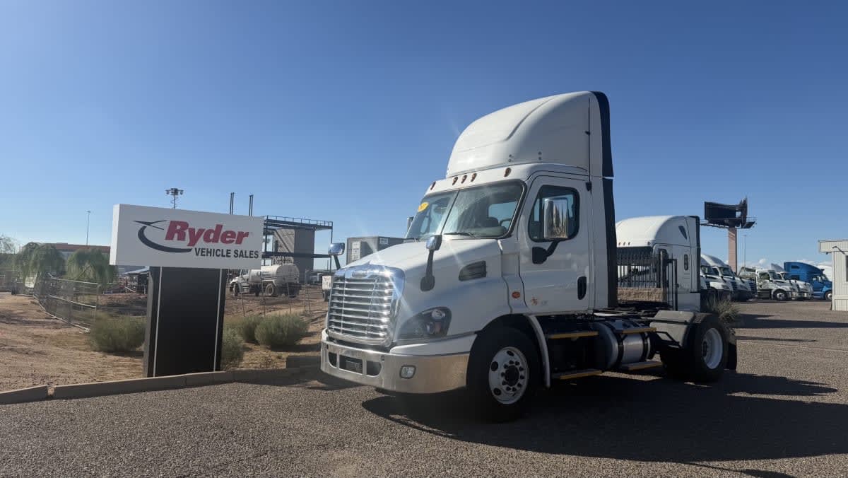2017 Freightliner Cascadia in Phoenix, AZ