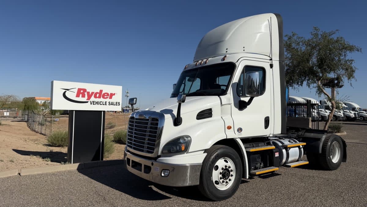 2017 Freightliner Cascadia in Phoenix, AZ