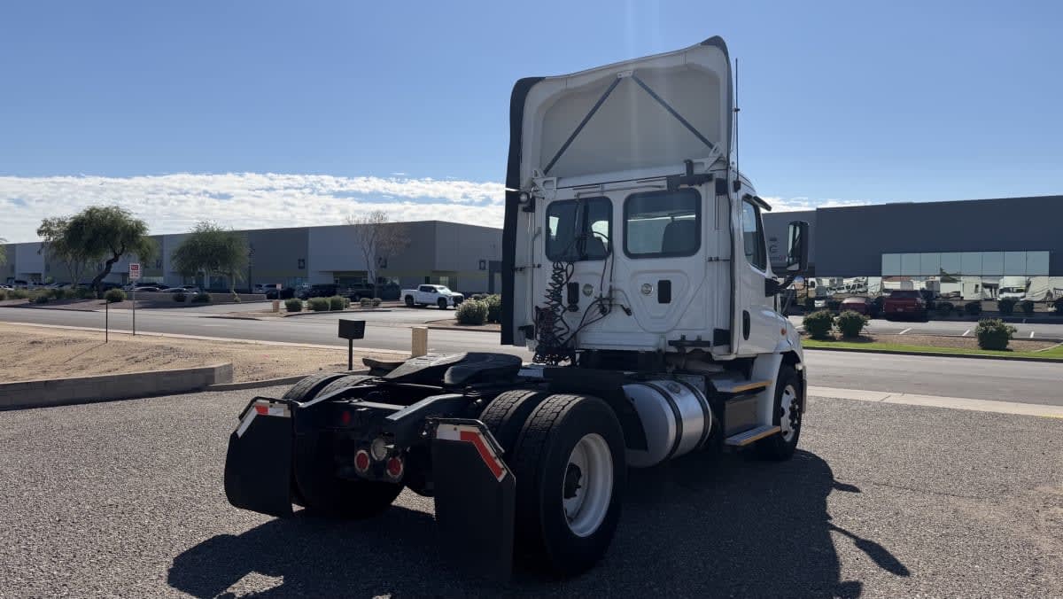 2017 Freightliner/Mercedes CASCADIA 113 665131