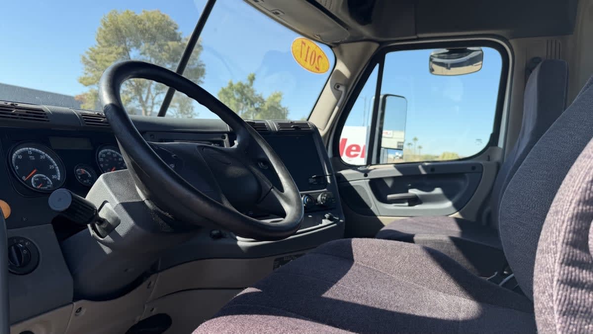 2017 Freightliner/Mercedes CASCADIA 113 665131