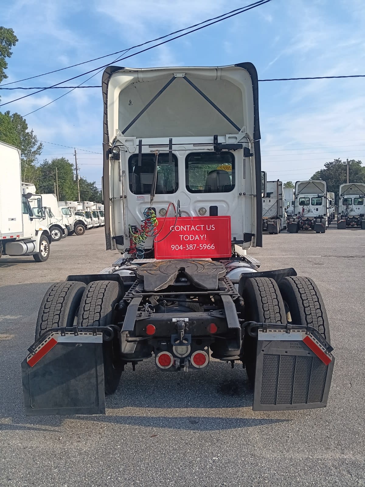 2017 Freightliner - image 5