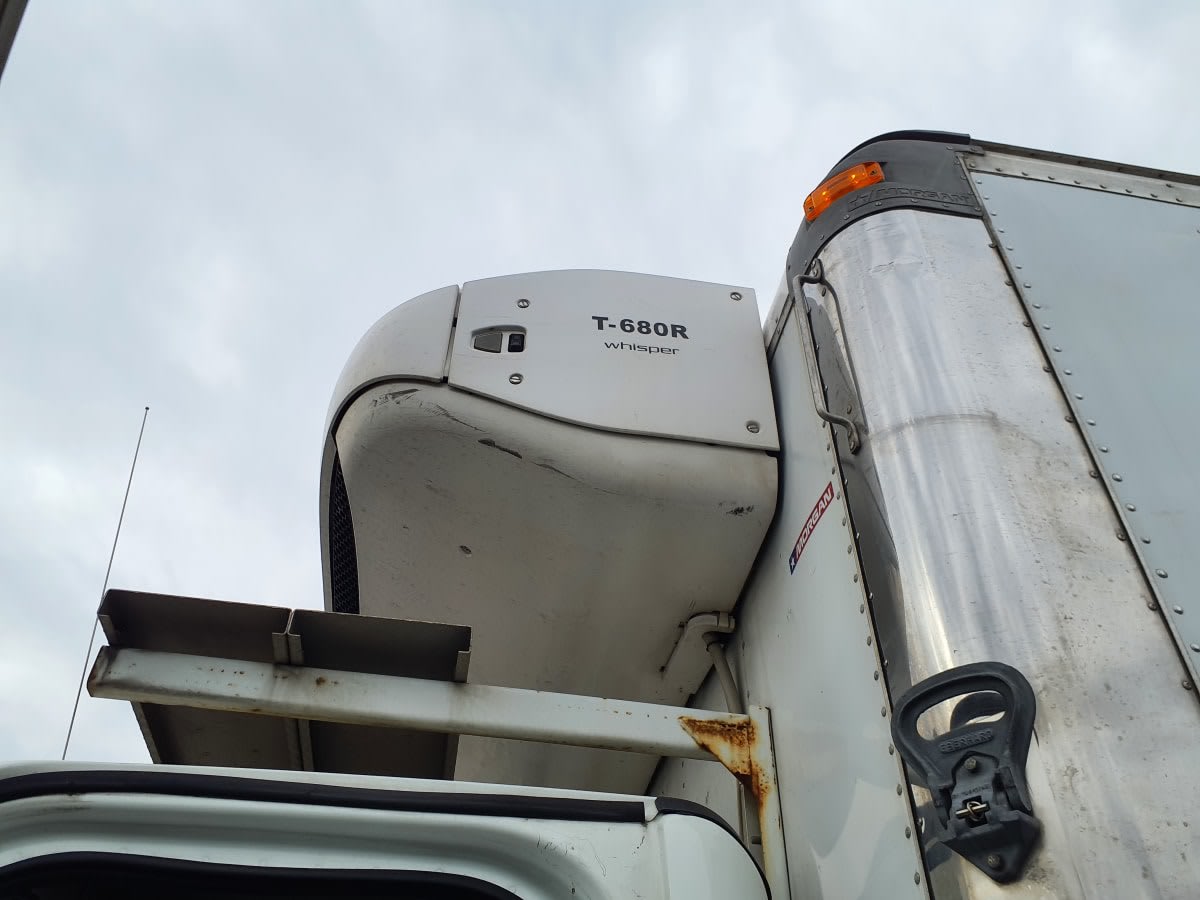 2017 Freightliner M2 106 - image 7