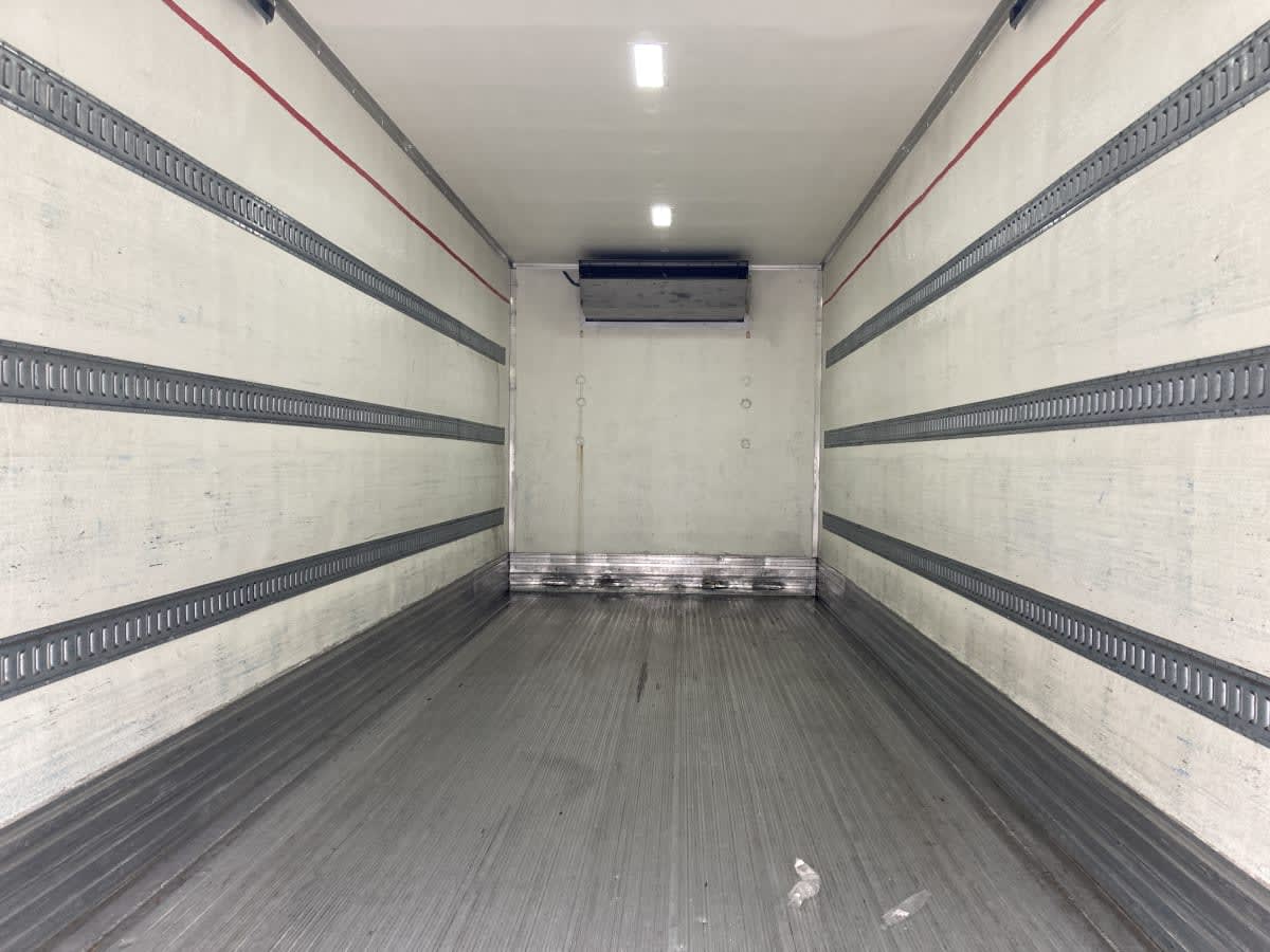 2017 Freightliner/Mercedes M2 106 665203