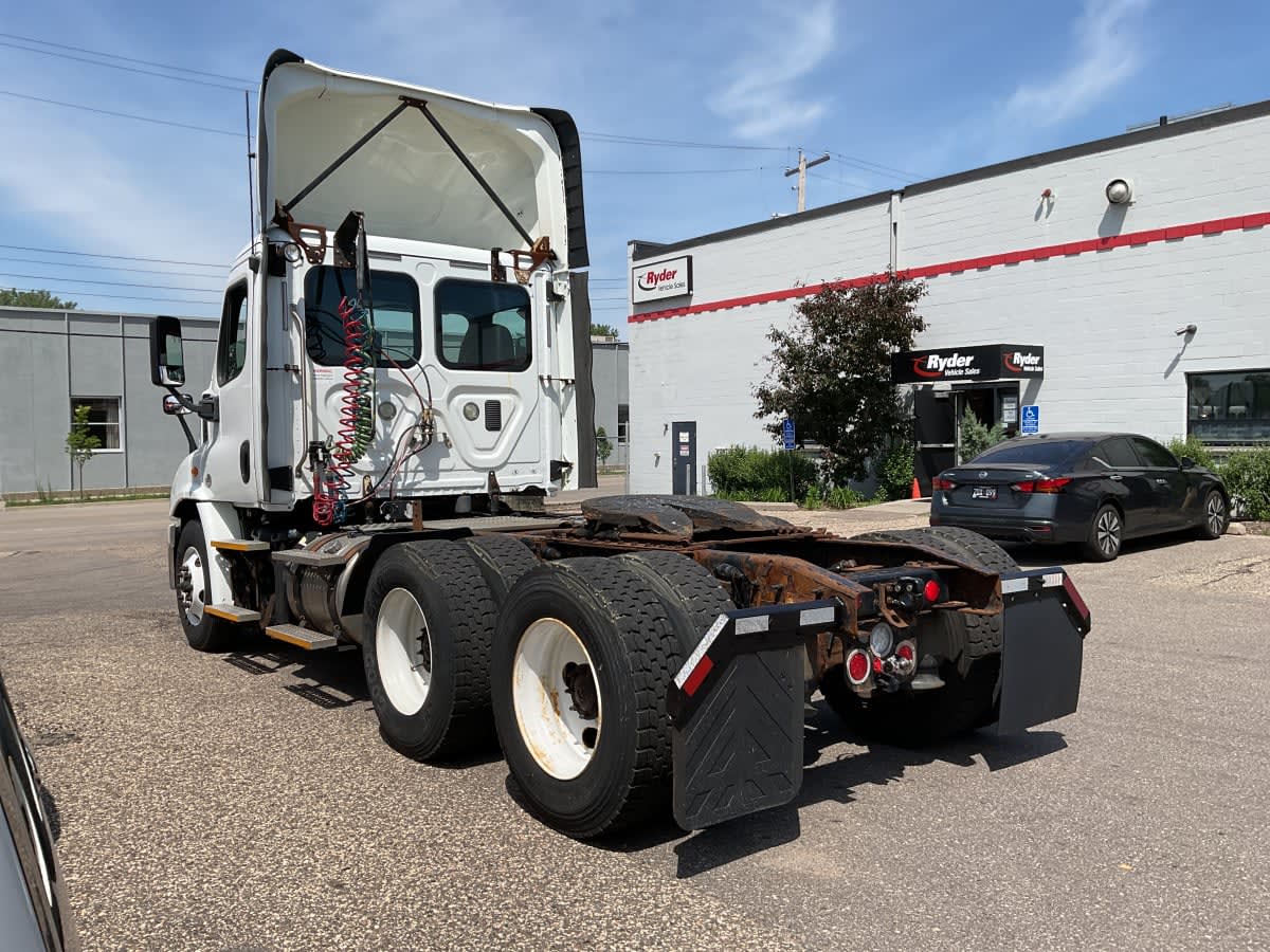 2017 Freightliner/Mercedes CASCADIA 113 665207