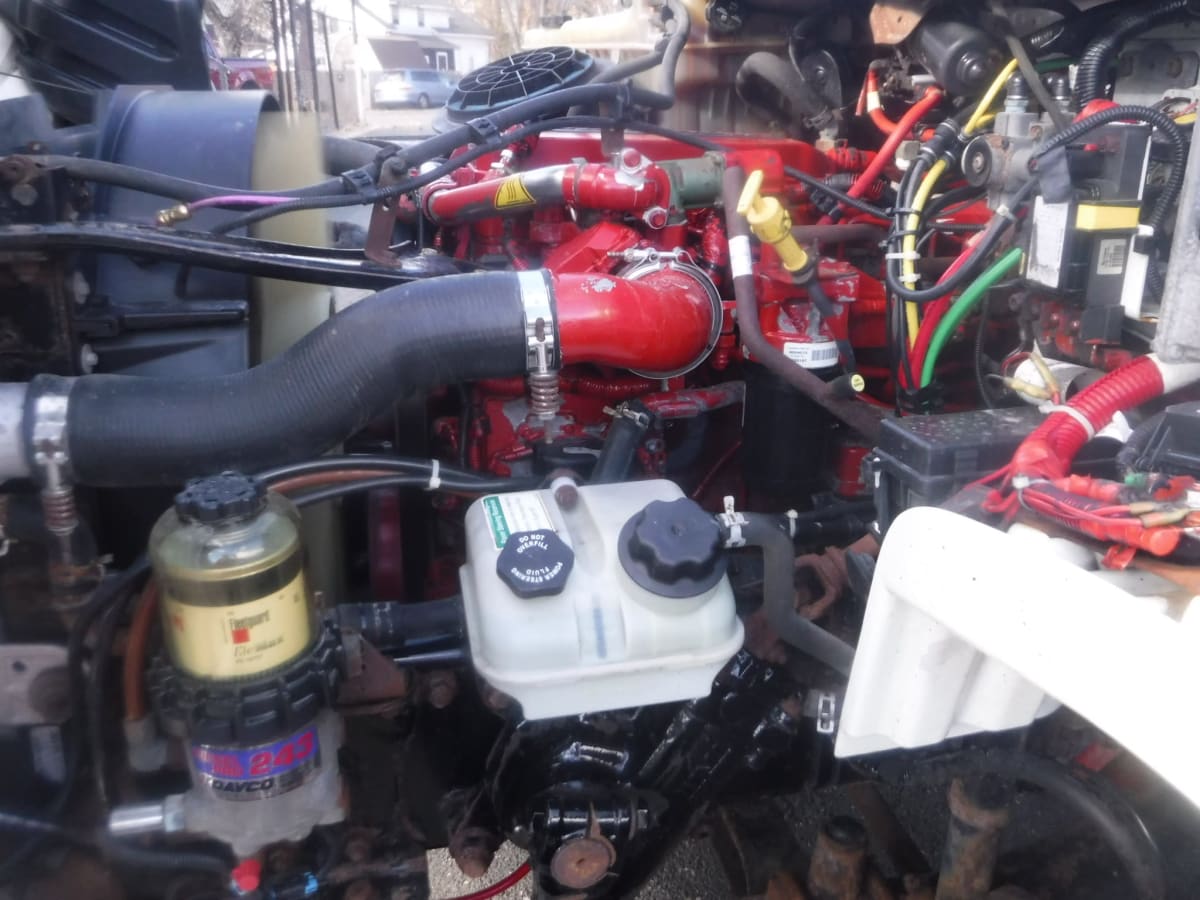 2017 Freightliner/Mercedes M2 106 665219