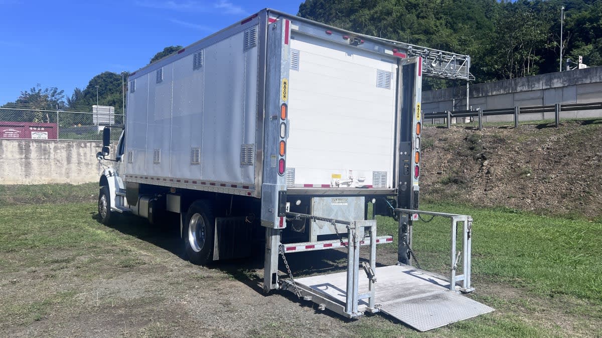 2017 Freightliner/Mercedes M2 106 665290
