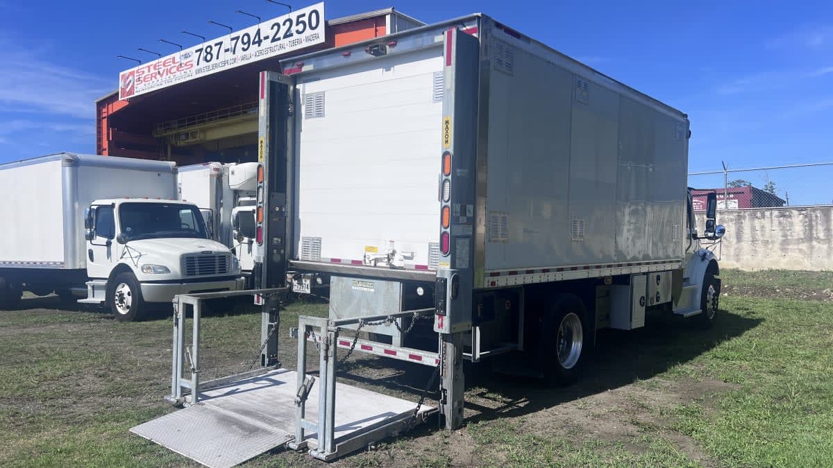 2017 Freightliner/Mercedes M2 106 665290