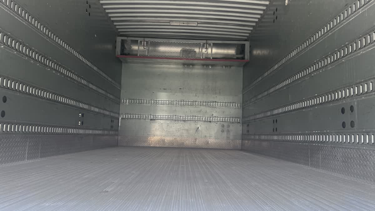 2017 Freightliner/Mercedes M2 106 665290