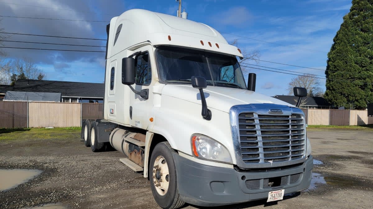 2017 Freightliner - image 1