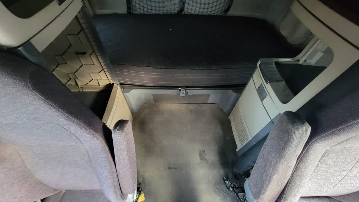 2017 Freightliner - image 8