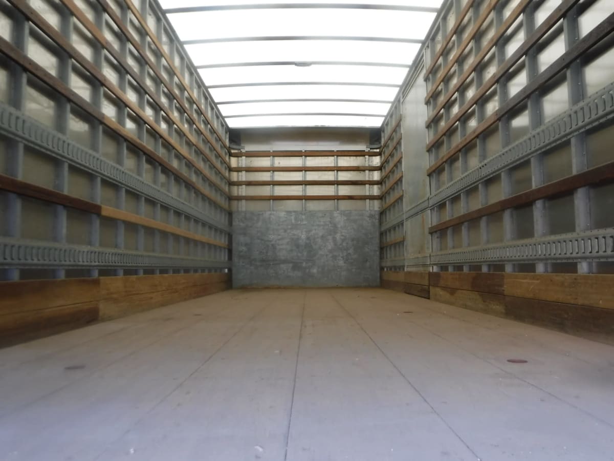 2017 Hino HINO 268 665369