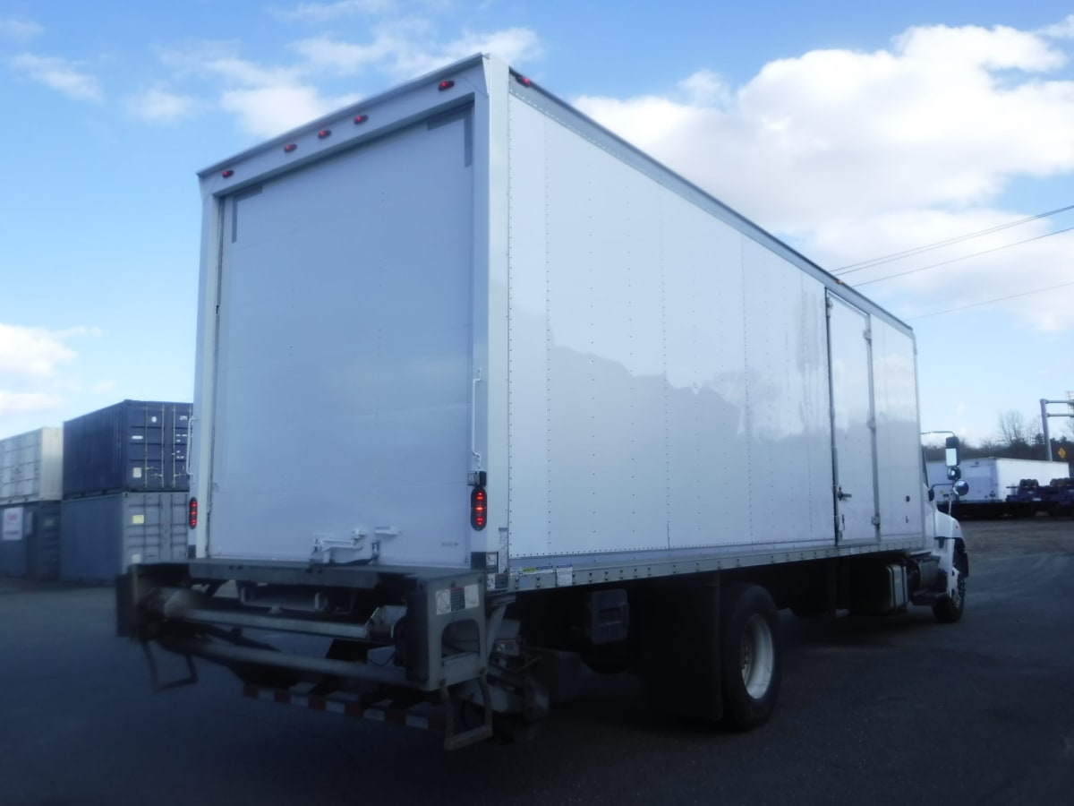 2017 Hino HINO 268 665369