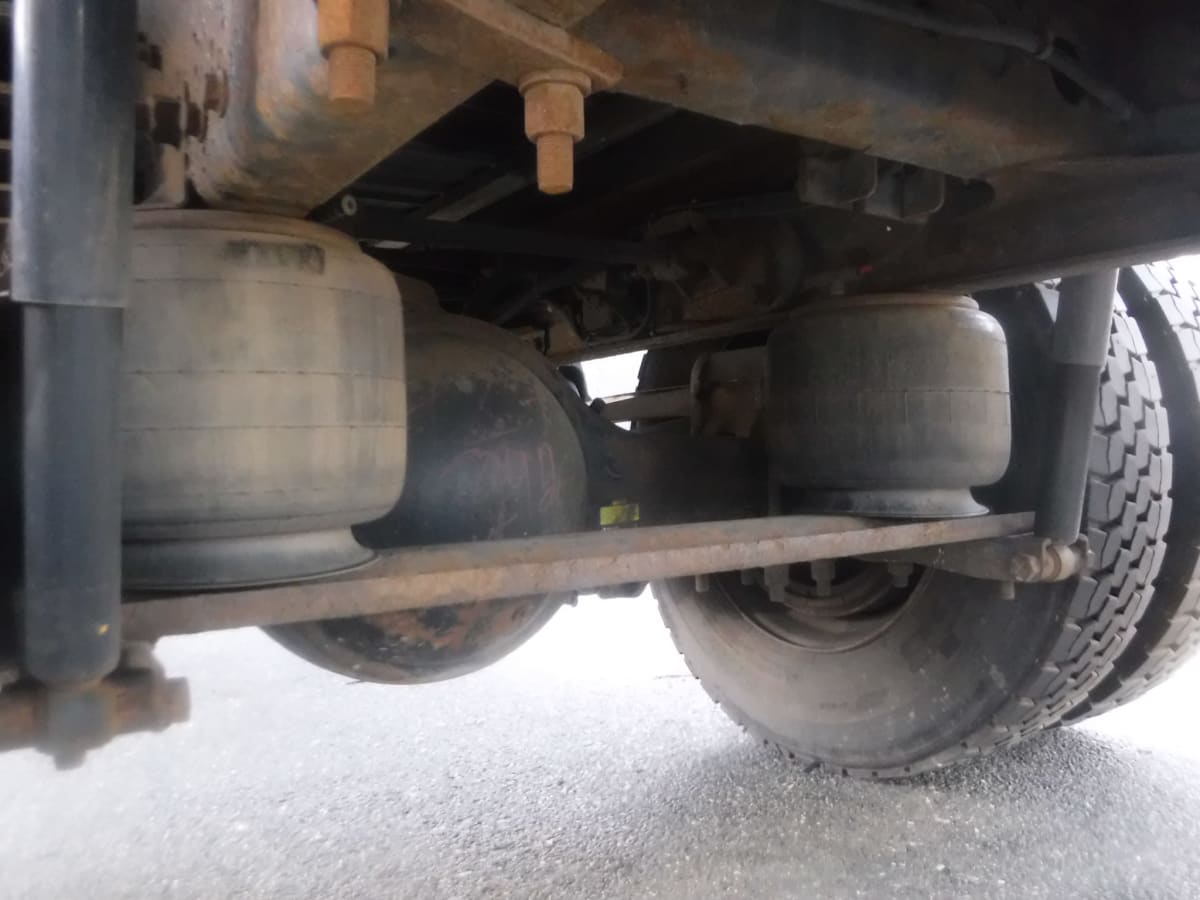 2017 Hino HINO 268 665370