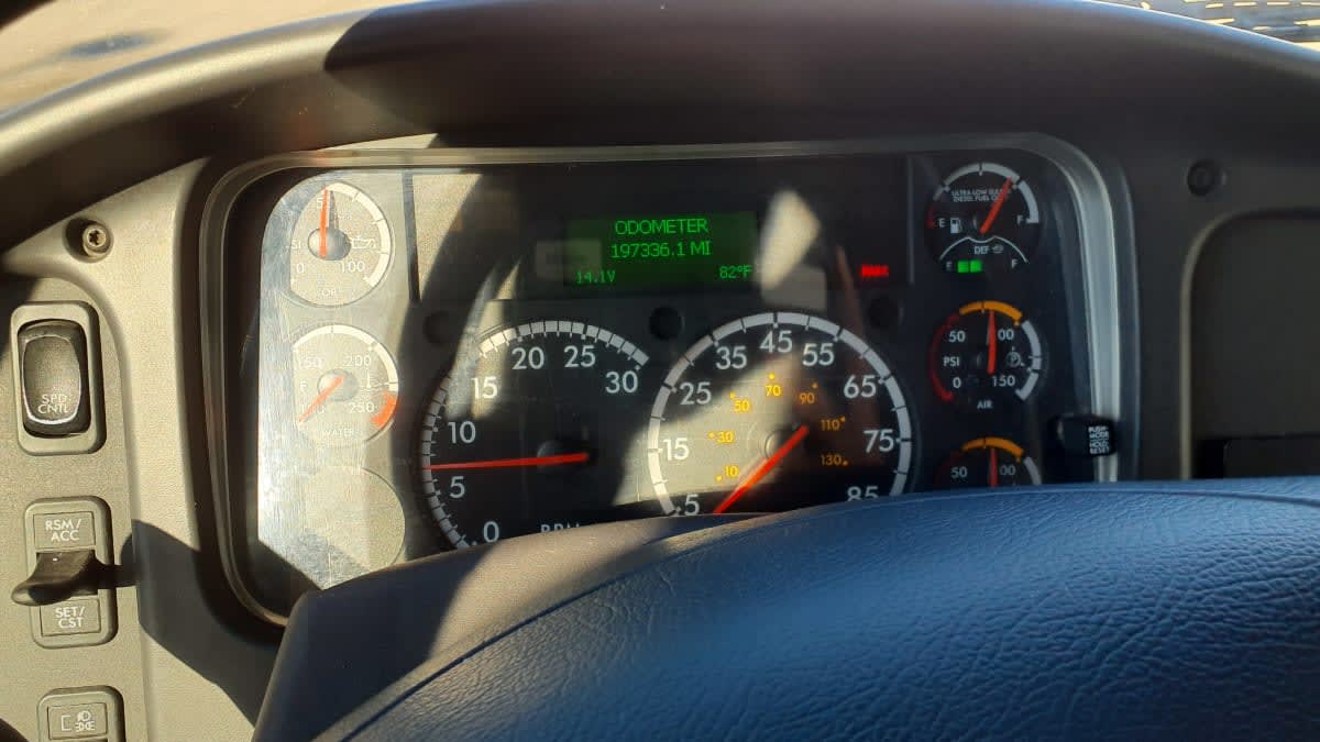 2017 Freightliner/Mercedes M2 106 665392