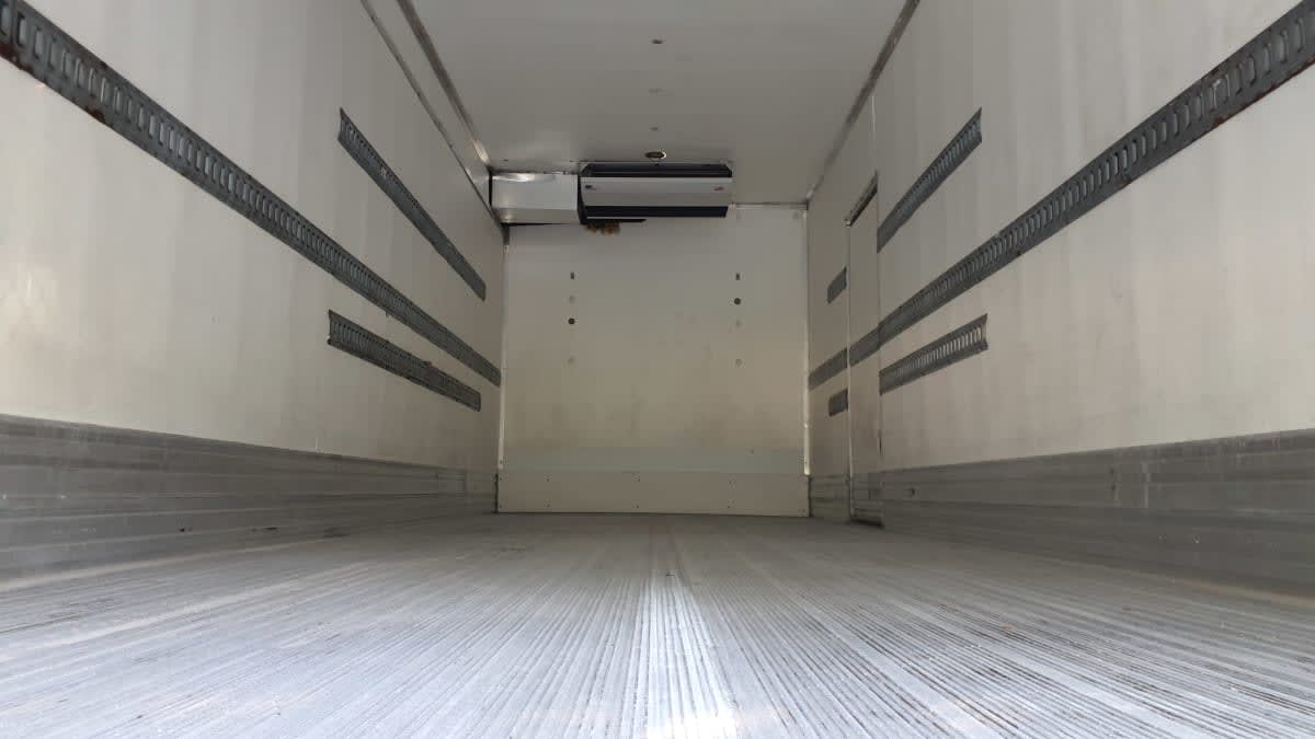 2017 Freightliner/Mercedes M2 106 665392
