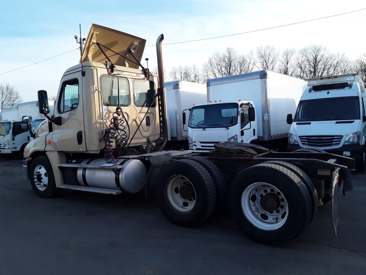 2017 Freightliner/Mercedes CASCADIA 125 665545