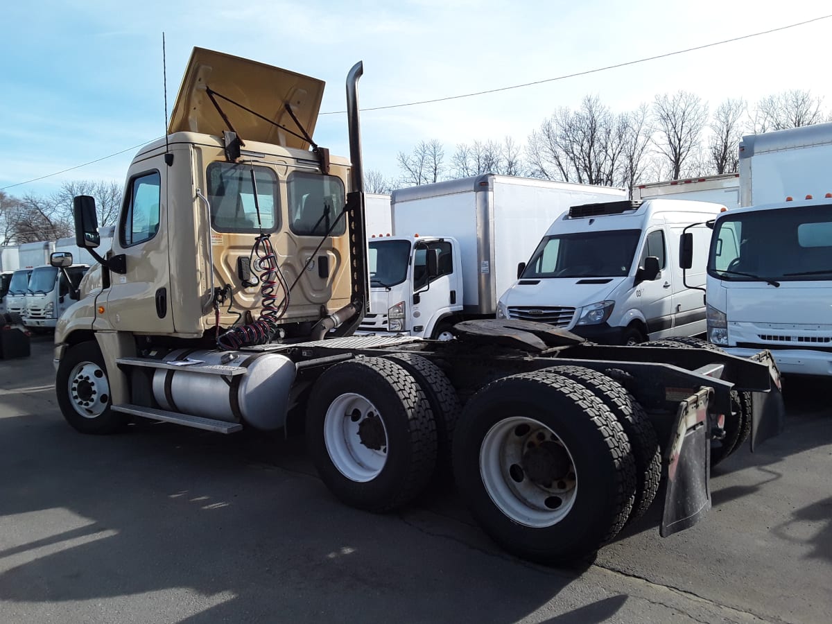 2017 Freightliner/Mercedes CASCADIA 125 665546