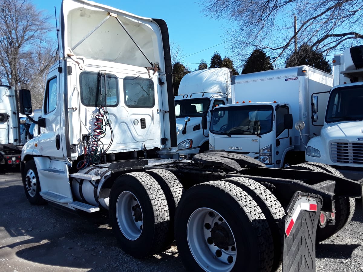 2017 Freightliner/Mercedes CASCADIA 125 665592