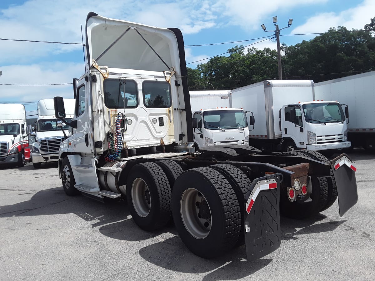 2017 Freightliner/Mercedes CASCADIA 125 665597