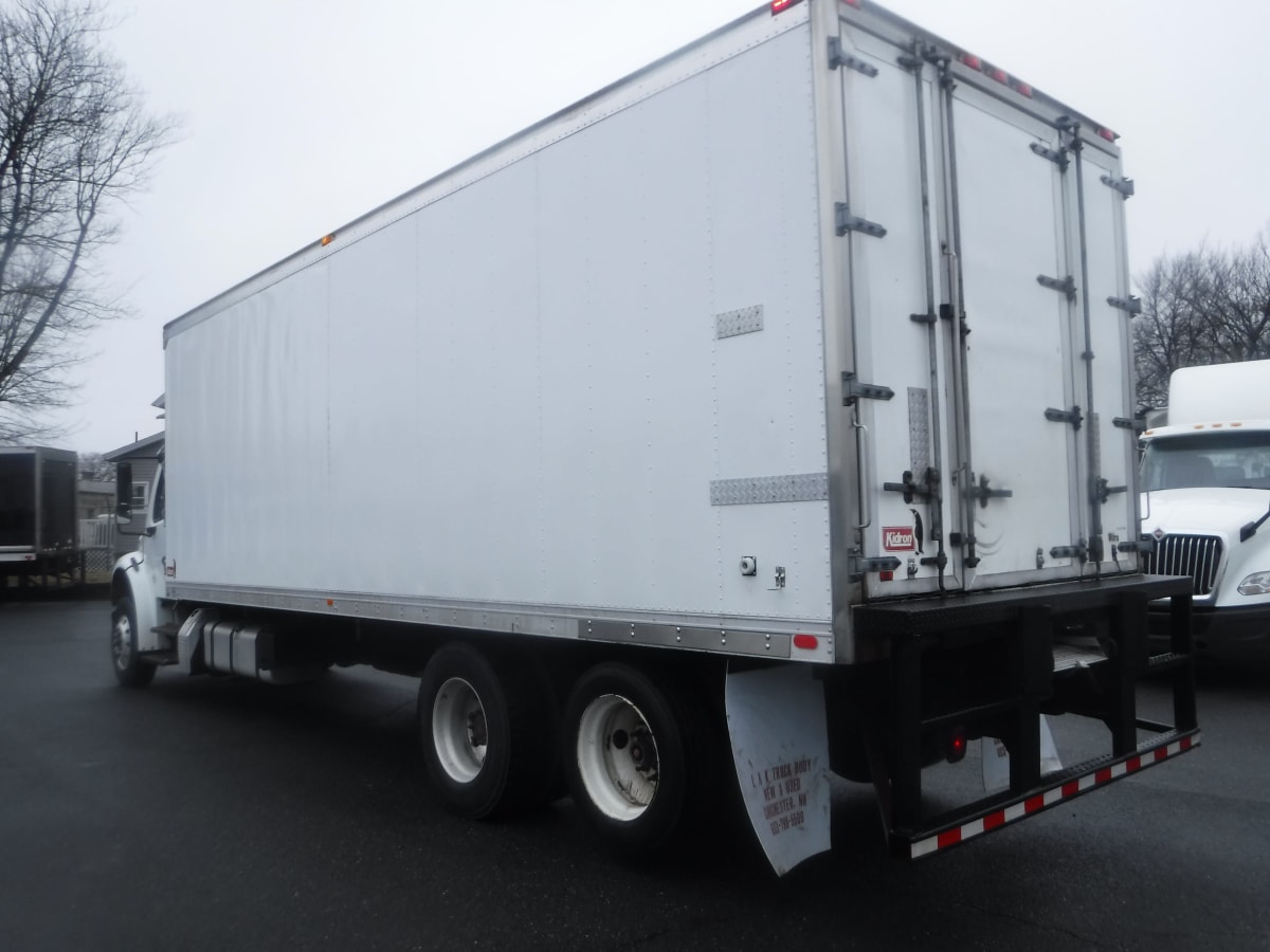 2017 Freightliner/Mercedes M2 106 665688