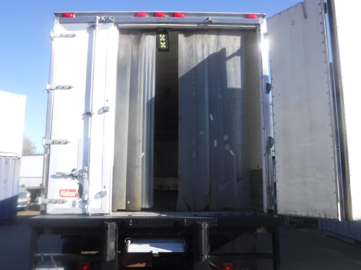 2017 Freightliner/Mercedes M2 106 665689