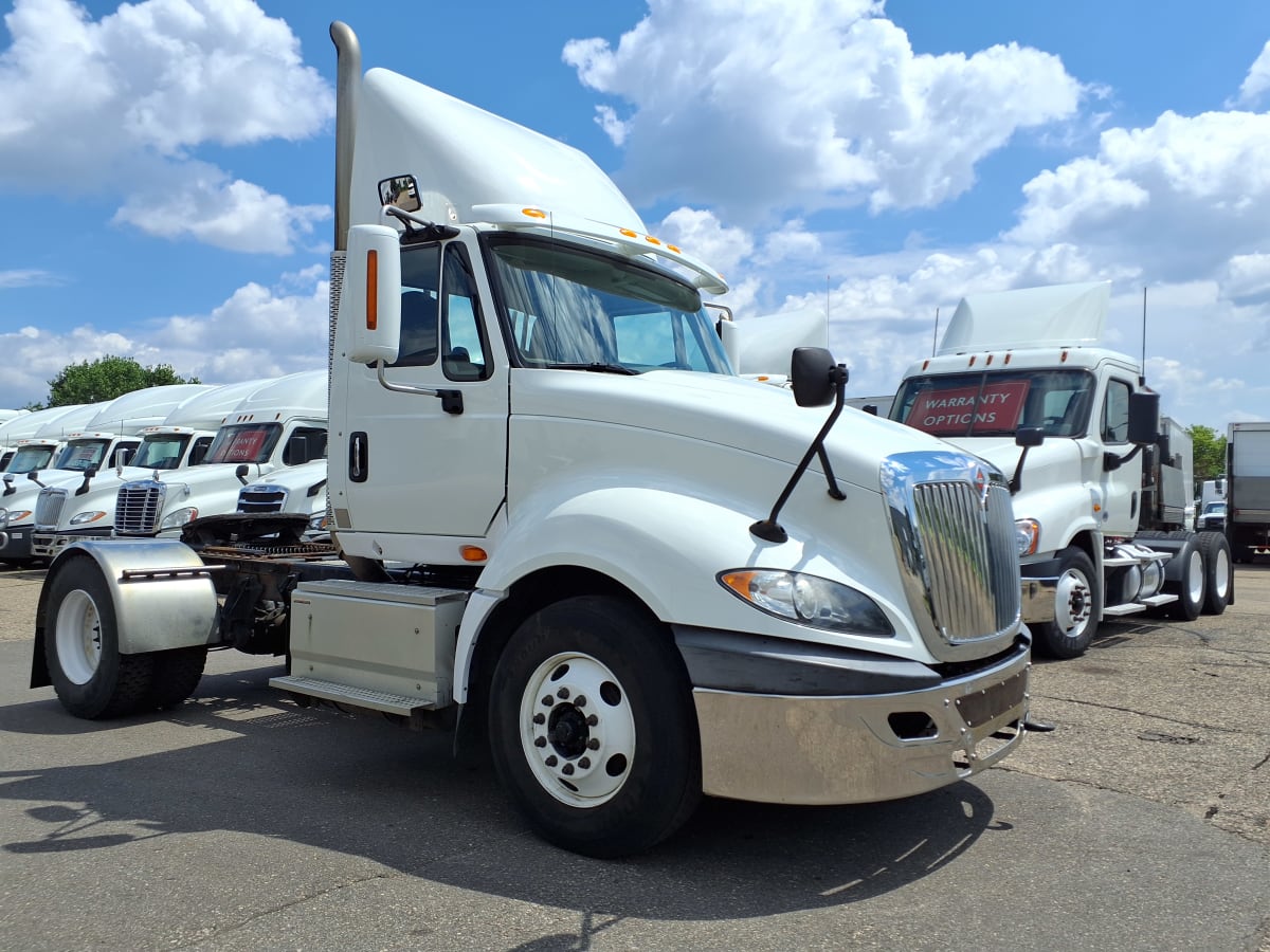 2017 Navistar International PROSTAR (4X2) 665706